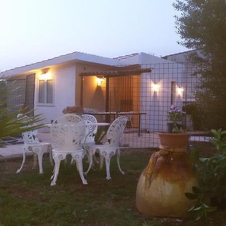Camera Relax Riservata Intero Appartamento Carini Exterior foto